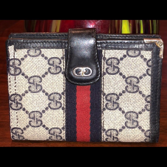 gucci blue and red striped bag